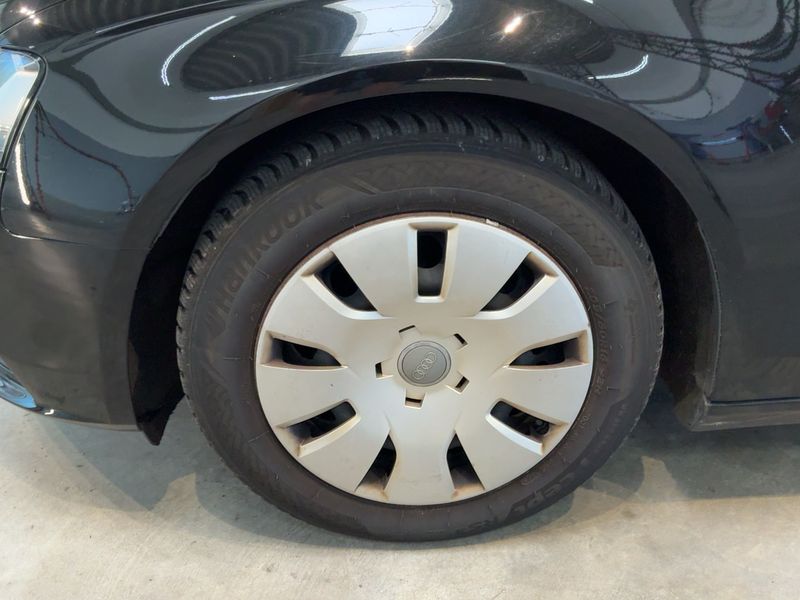 Audi A4 2.0 TDI ultra Attraction 2014 – снимка 16