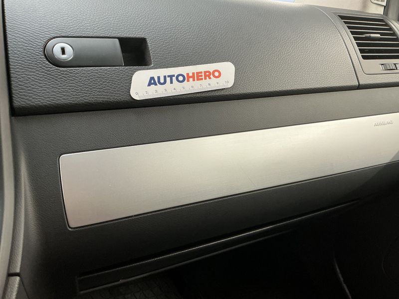Volkswagen T5 Multivan 2.0 TDI Highline 2015 – снимка 23