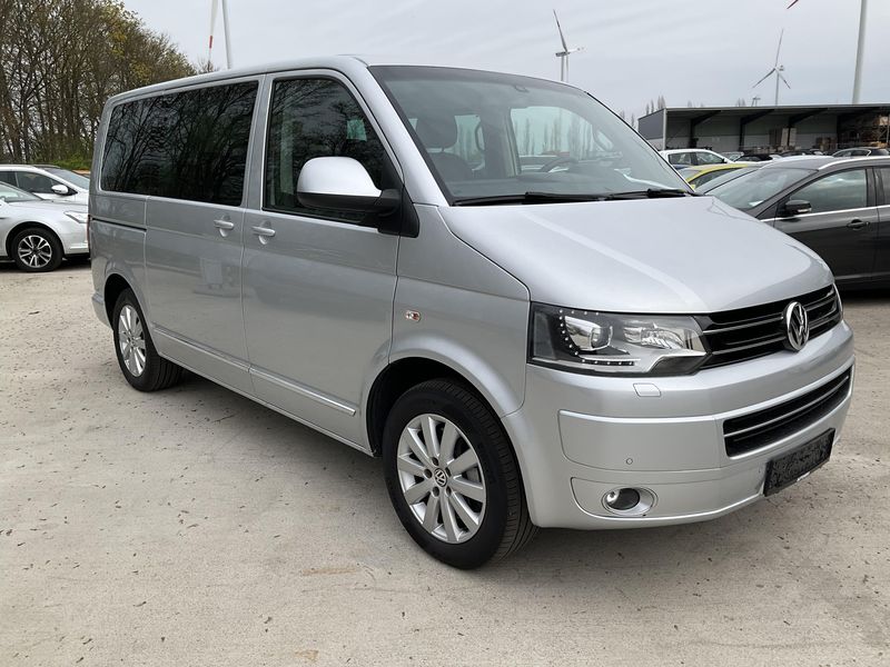 Volkswagen T5 Multivan 2.0 TDI Highline 2015 – снимка 12