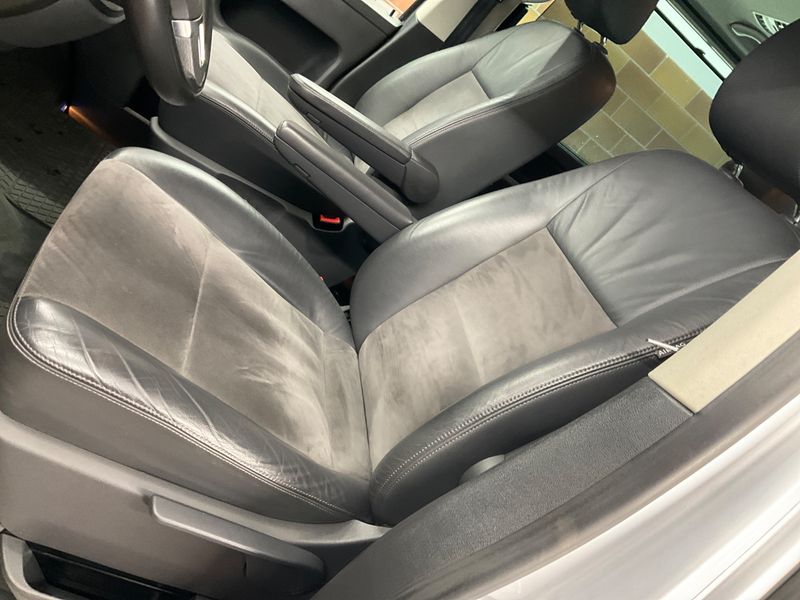 Volkswagen T5 Multivan 2.0 TDI Highline 2015 – снимка 41