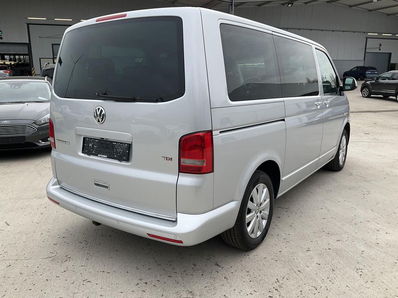 Volkswagen T5 Multivan 2.0 TDI Highline 2015 – снимка 8