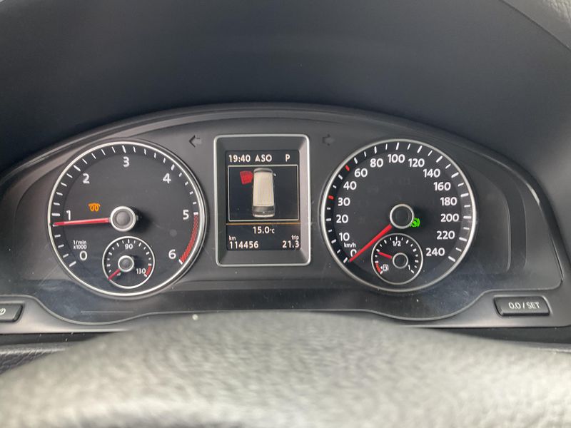 Volkswagen T5 Multivan 2.0 TDI Highline 2015 – снимка 18
