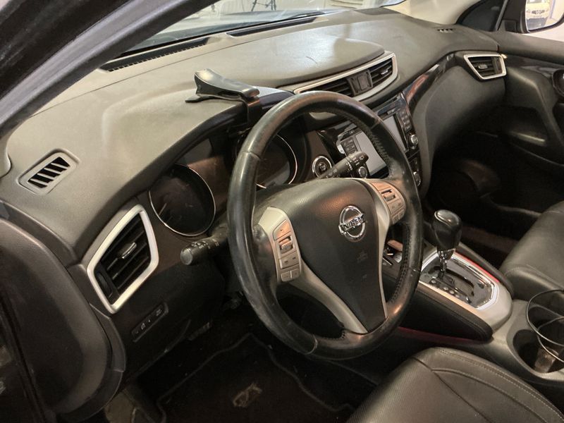 Nissan Qashqai 1.6 dCi Tekna 2015 – снимка 29