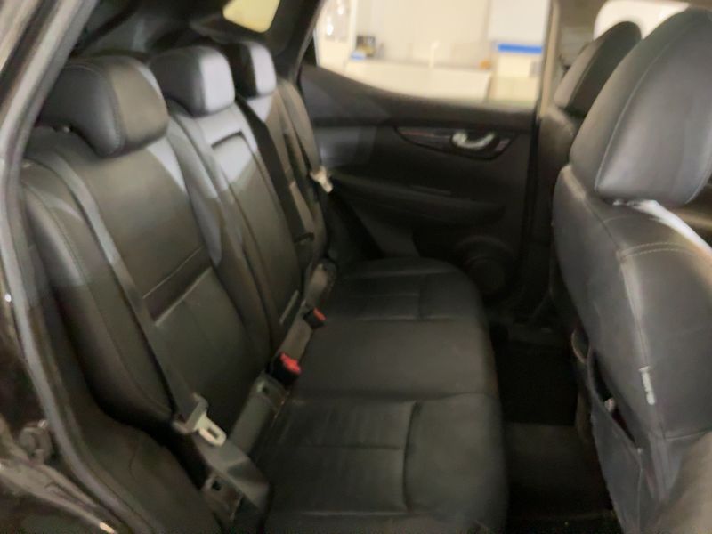 Nissan Qashqai 1.6 dCi Tekna 2015 – снимка 19