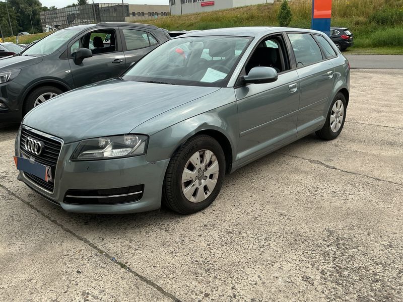 Audi A3 Sportback 1.6 TDIe Attraction 2011 – снимка 1