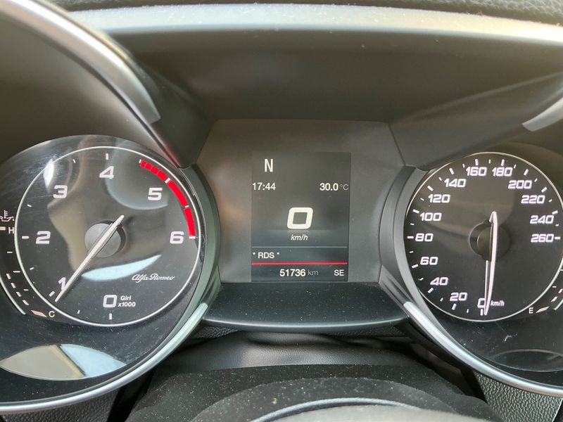 Alfa Romeo Giulia 2.2 JTDM Basis 2017 – снимка 18
