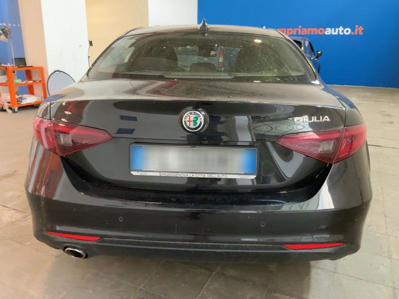 Alfa Romeo Giulia 2.2 JTDM Basis 2017 – снимка 7