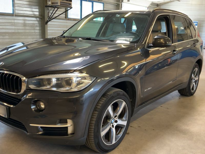 BMW X5 xDrive 30d Lounge Plus 2015 – снимка 2