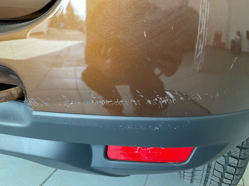 Dacia Duster 1.6 Laureate 4x4 2011 – снимка 41