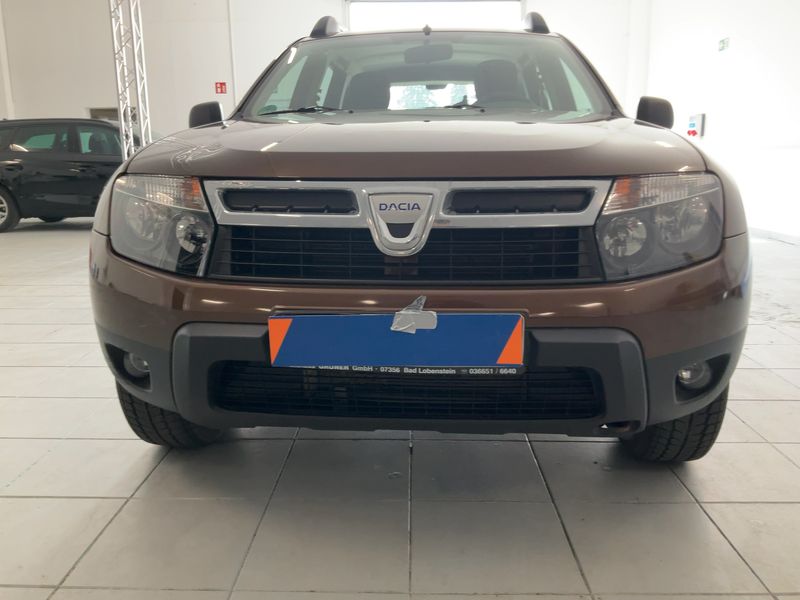 Dacia Duster 1.6 Laureate 4x4 2011 – снимка 14