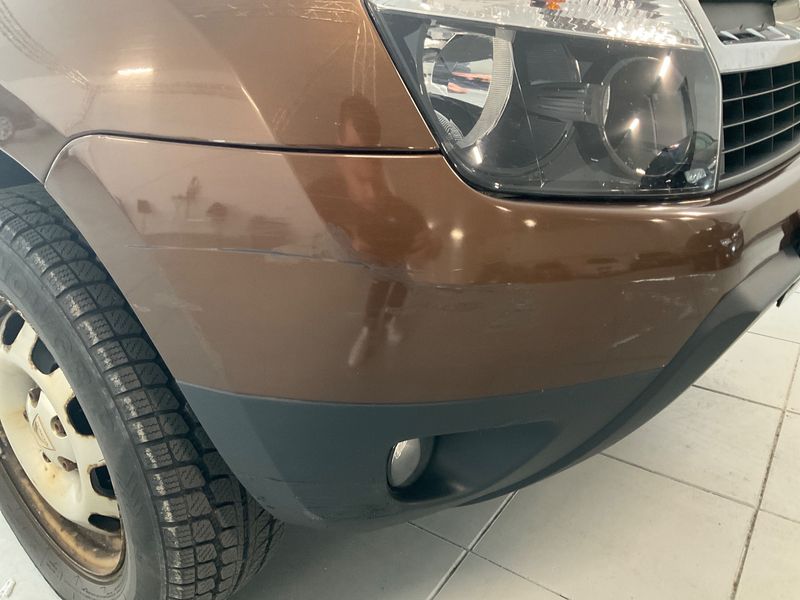 Dacia Duster 1.6 Laureate 4x4 2011 – снимка 47
