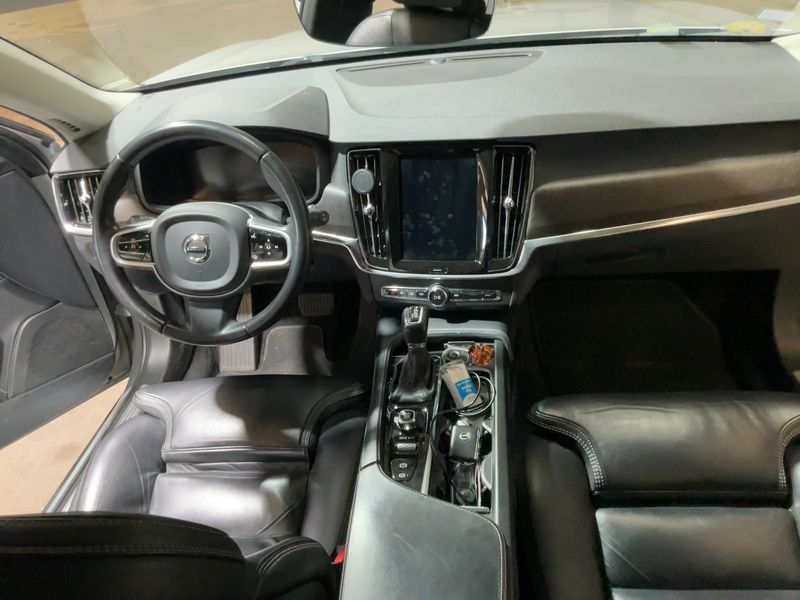 Volvo V90 Cross Country 2.0 D4 Pro AWD 2019 – снимка 17