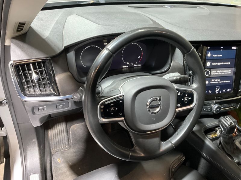 Volvo V90 Cross Country 2.0 D4 Pro AWD 2019 – снимка 39