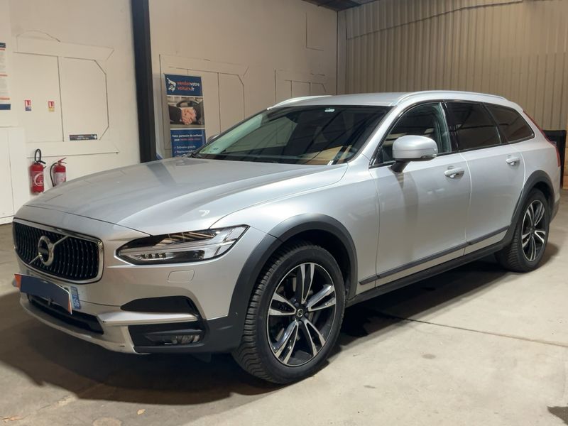 Volvo V90 Cross Country 2.0 D4 Pro AWD 2019 – снимка 1