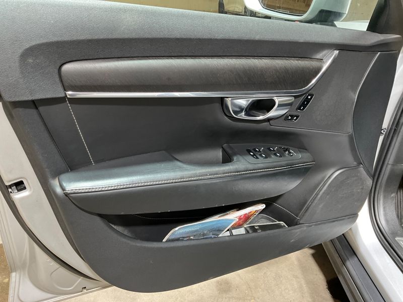 Volvo V90 Cross Country 2.0 D4 Pro AWD 2019 – снимка 38