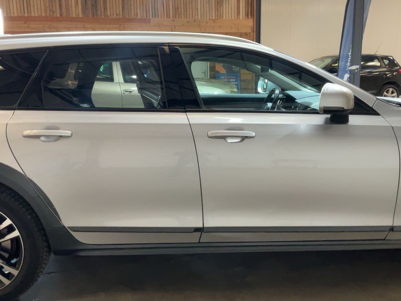 Volvo V90 Cross Country 2.0 D4 Pro AWD 2019 – снимка 10