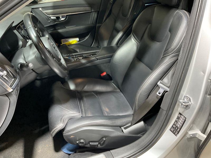 Volvo V90 Cross Country 2.0 D4 Pro AWD 2019 – снимка 37