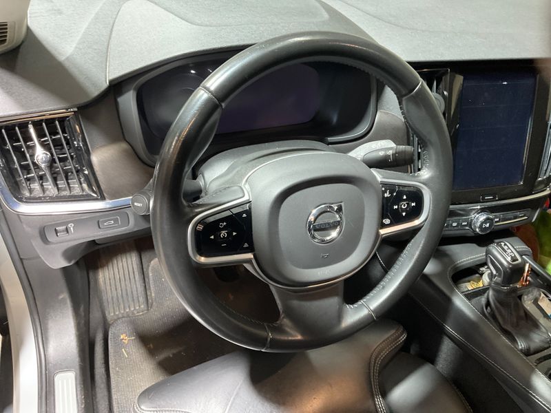 Volvo V90 Cross Country 2.0 D4 Pro AWD 2019 – снимка 36