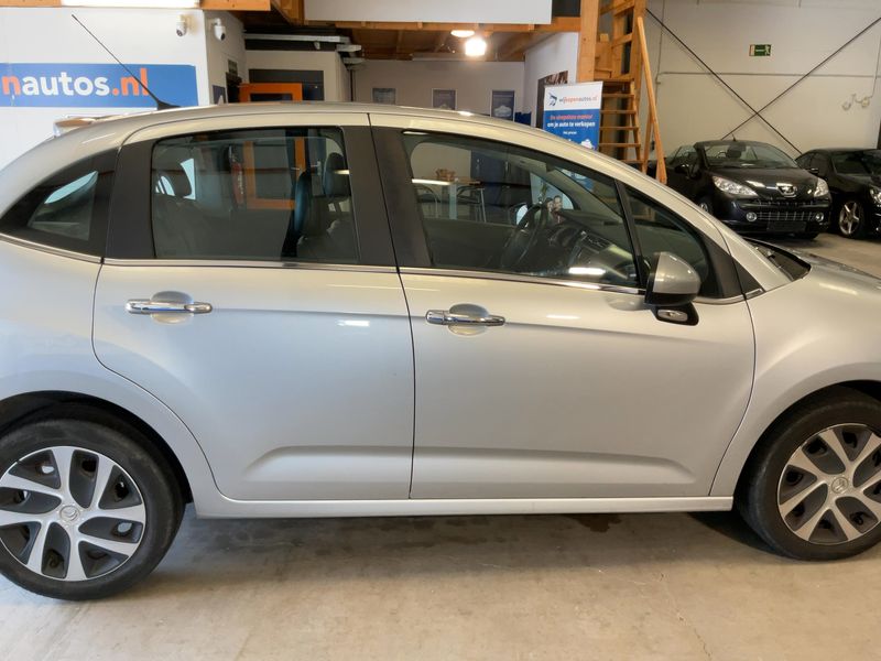 Citroen C3 1.2 e-VTi Selection 2016 – снимка 10