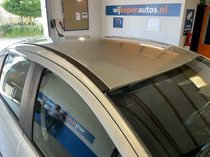 Citroen C3 1.2 e-VTi Selection 2016 – снимка 13