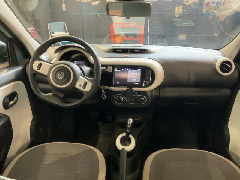 Renault Twingo electric drive 60 kW Equilibre Electric 2024 – снимка 17