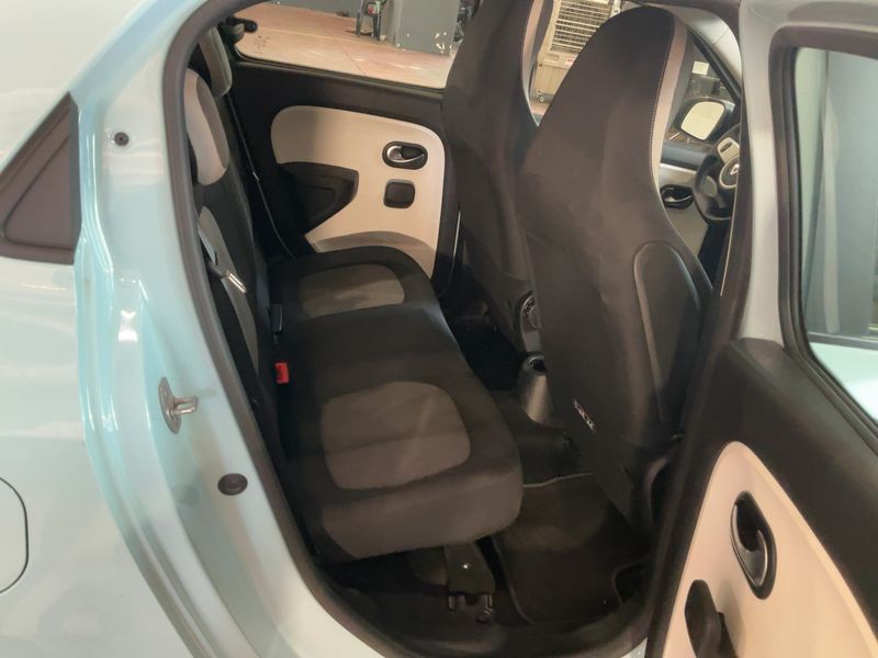 Renault Twingo electric drive 60 kW Equilibre Electric 2024 – снимка 19