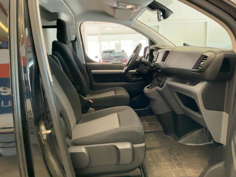 Peugeot Expert 2.0 Blue-HDi Allure L2 2018 – снимка 16