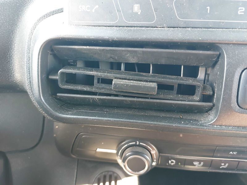 Peugeot Partner 1.5 Blue-HDi Premium L1 2020 – снимка 36