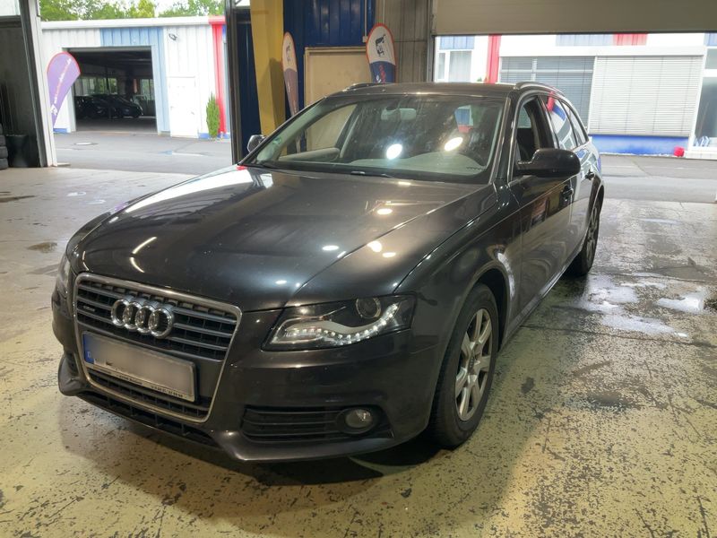 Audi A4 2.0 TDI quattro Ambiente 2011 – снимка 1