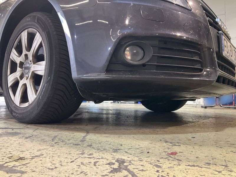 Audi A4 2.0 TDI quattro Ambiente 2011 – снимка 40