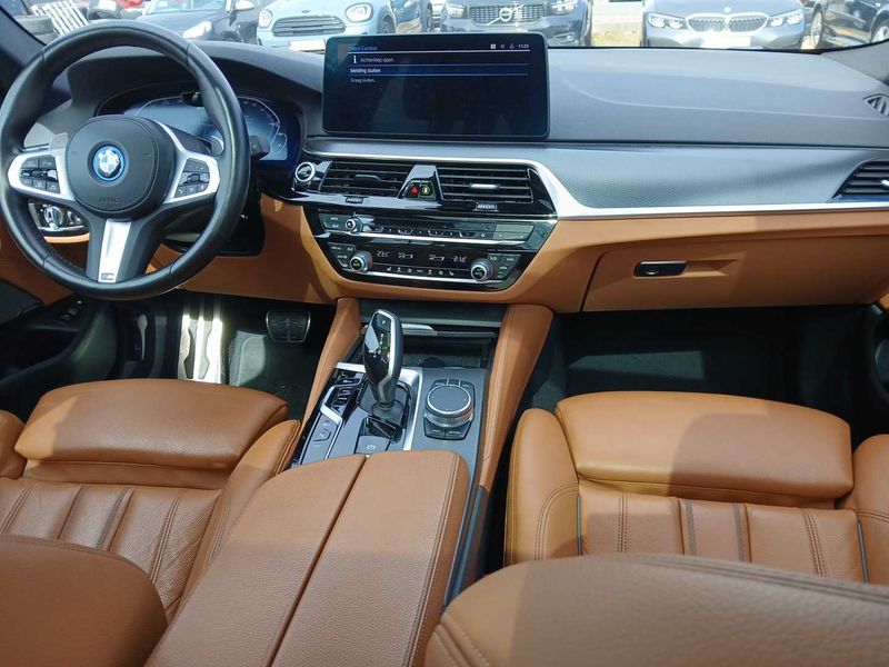 BMW 5er 530e M Sport 2021 – снимка 11
