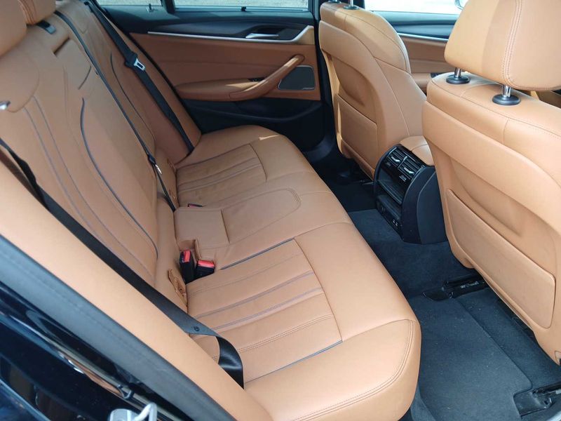 BMW 5er 530e M Sport 2021 – снимка 14