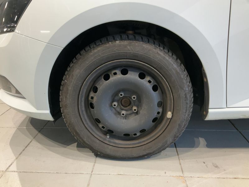 Skoda Fabia 1.4 TDI Drive 2017 – снимка 3