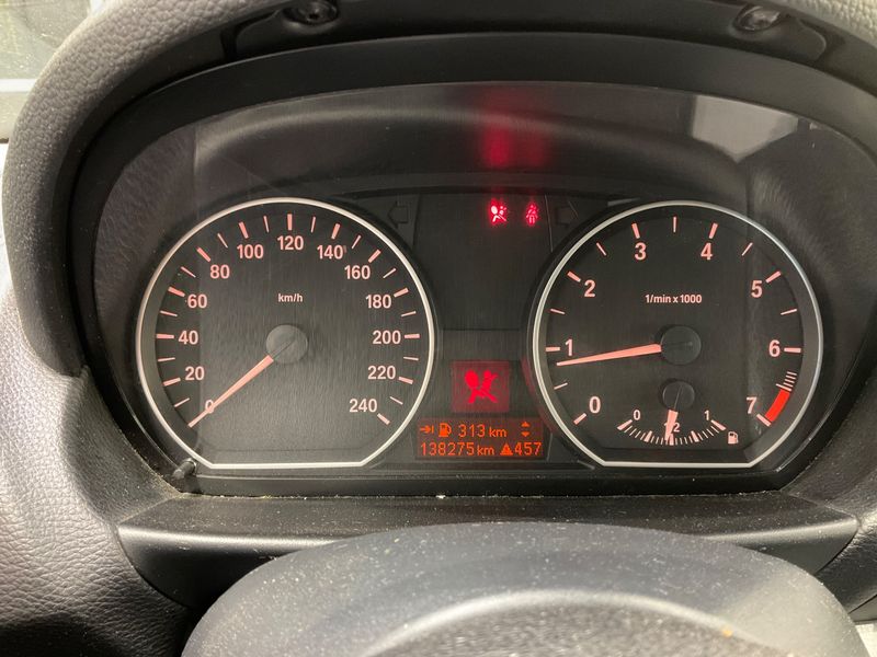 BMW 1er 118i 2008 – снимка 4
