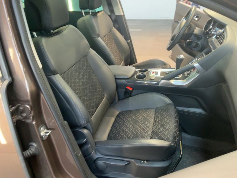 Peugeot 3008 1.6 Blue-HDi Allure 2015 – снимка 16