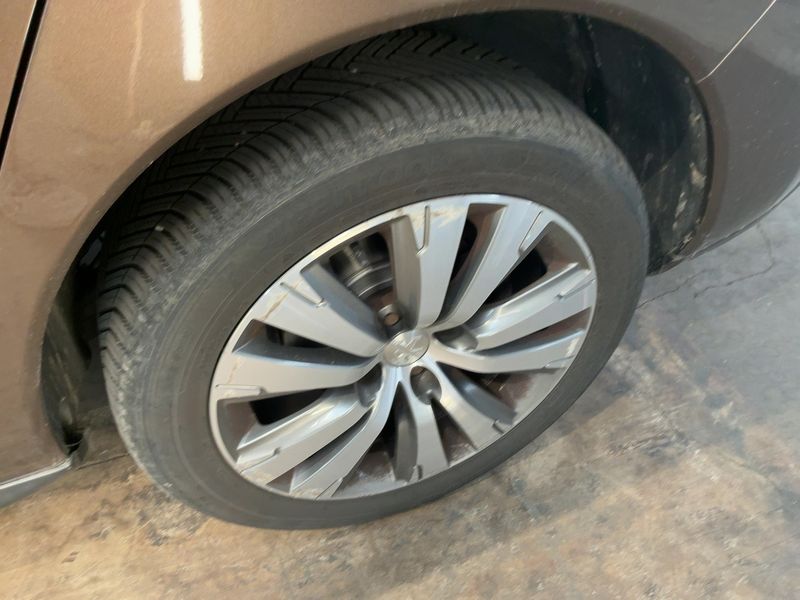 Peugeot 3008 1.6 Blue-HDi Allure 2015 – снимка 5