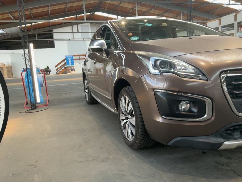 Peugeot 3008 1.6 Blue-HDi Allure 2015 – снимка 12