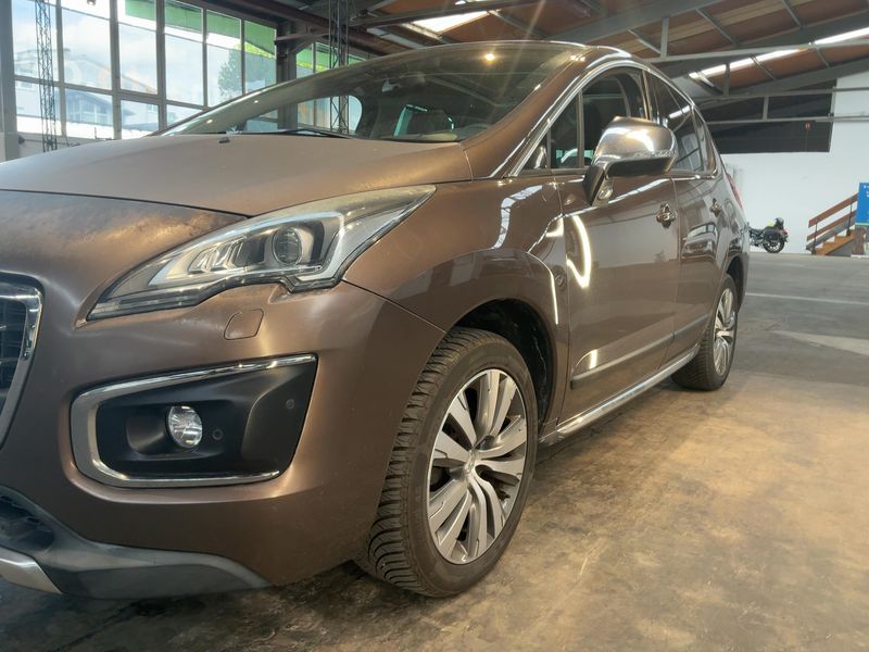 Peugeot 3008 1.6 Blue-HDi Allure 2015 – снимка 2