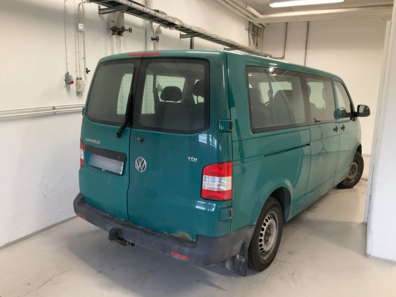 Volkswagen T5 Caravelle 2.0 TDI Trendline lang 2011 – снимка 8