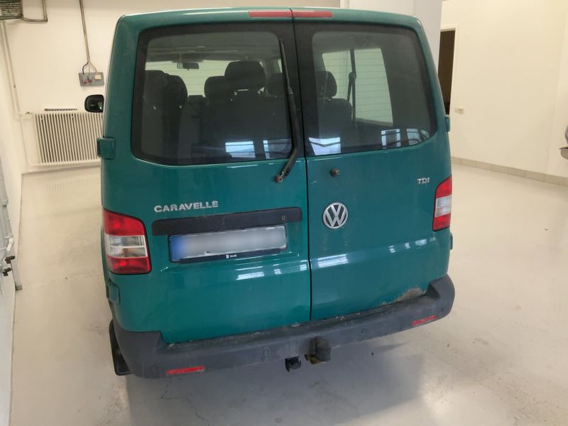Volkswagen T5 Caravelle 2.0 TDI Trendline lang 2011 – снимка 6