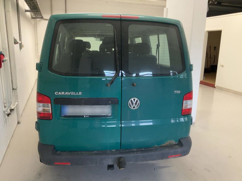 Volkswagen T5 Caravelle 2.0 TDI Trendline lang 2011 – снимка 7