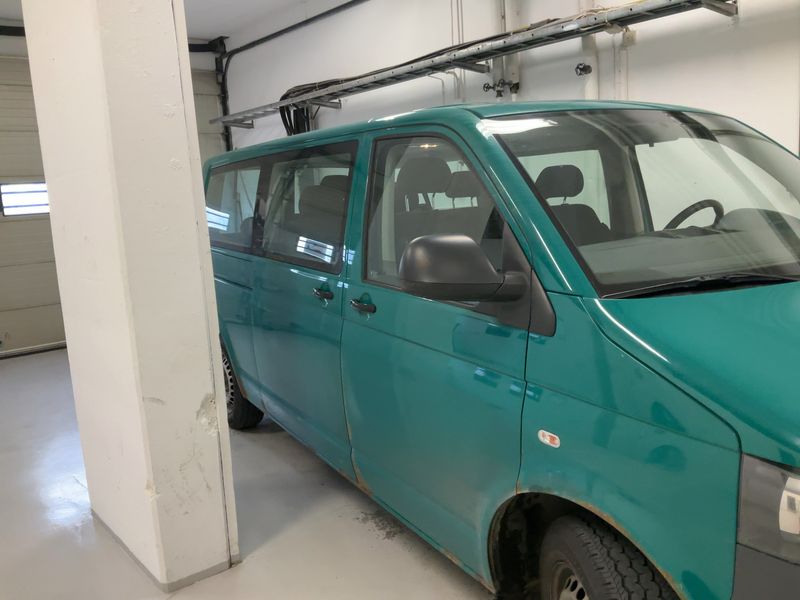 Volkswagen T5 Caravelle 2.0 TDI Trendline lang 2011 – снимка 10