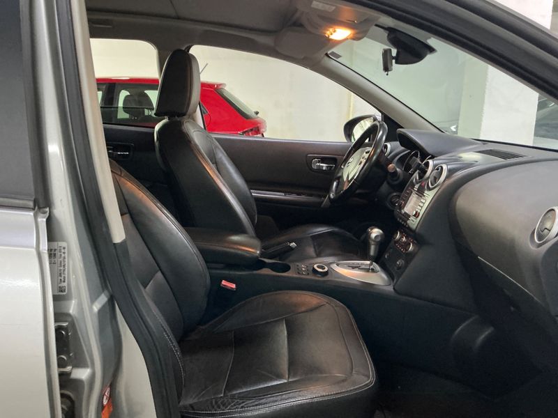 Nissan Qashqai+2 2.0 dCi Tekna 4x4 2009 – снимка 3