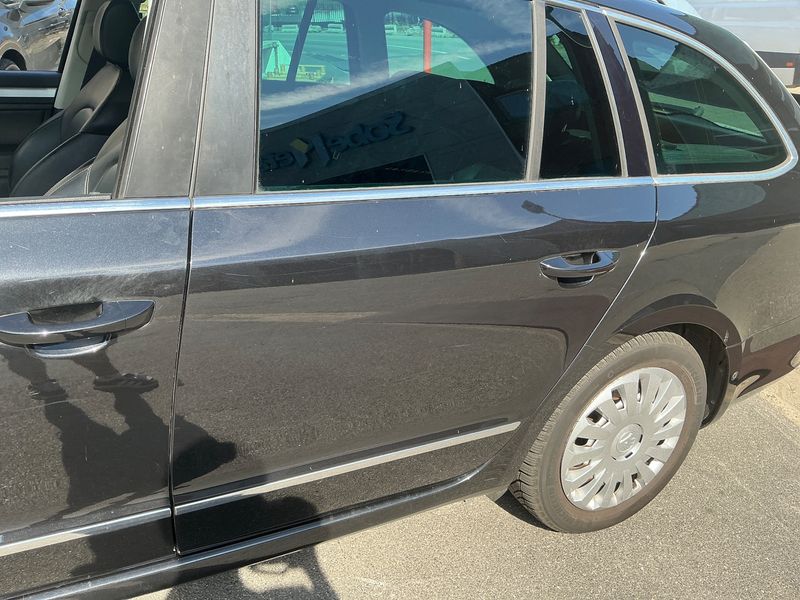 Skoda Superb 1.6 TDI Active GreenLine 2015 – снимка 29