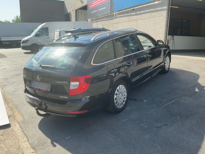 Skoda Superb 1.6 TDI Active GreenLine 2015 – снимка 8