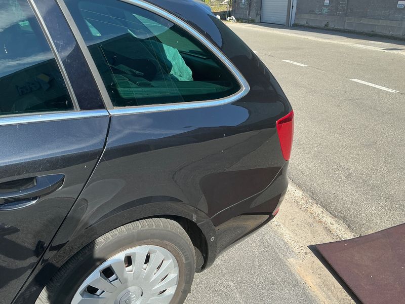 Skoda Superb 1.6 TDI Active GreenLine 2015 – снимка 32