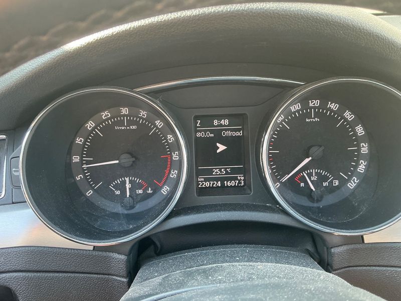 Skoda Superb 1.6 TDI Active GreenLine 2015 – снимка 18