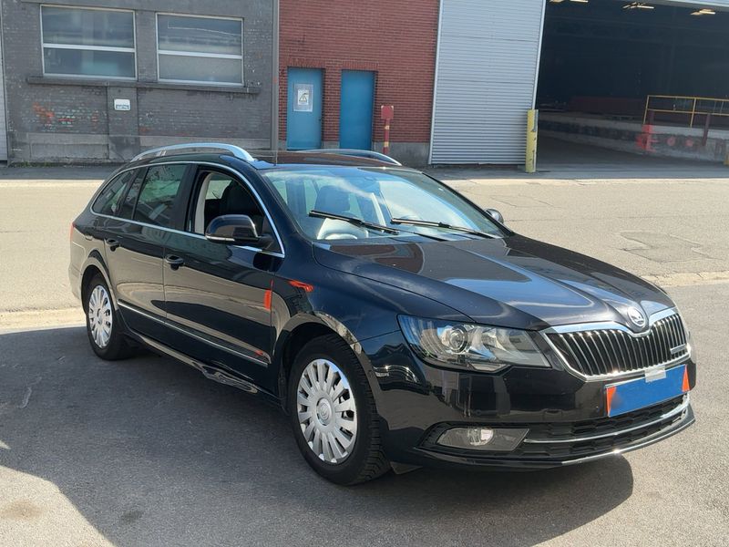Skoda Superb 1.6 TDI Active GreenLine 2015 – снимка 12