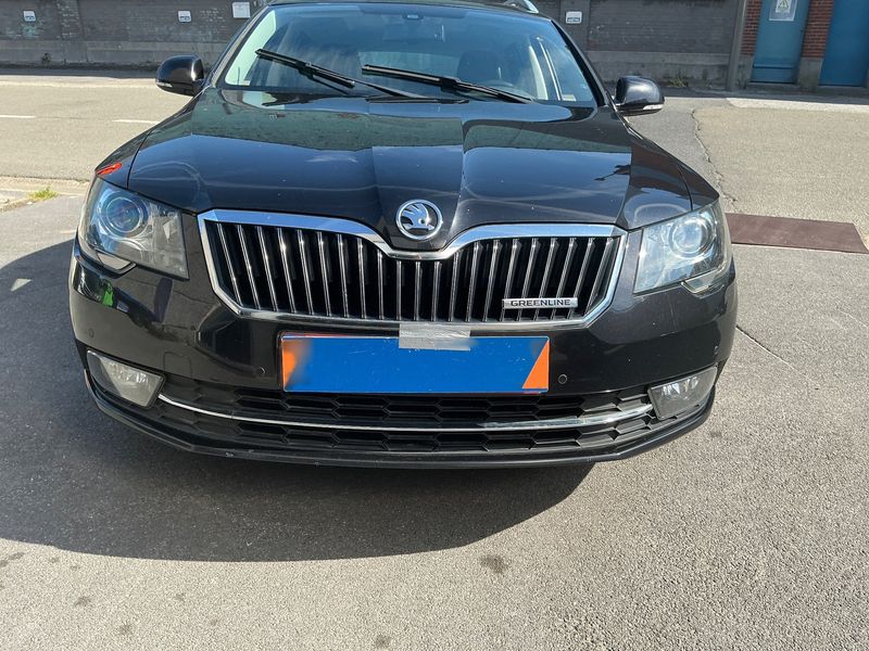 Skoda Superb 1.6 TDI Active GreenLine 2015 – снимка 41