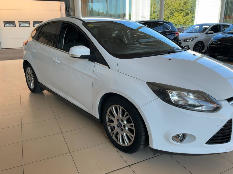 Ford Focus 1.6 TDCi Titanium 2011 – снимка 8
